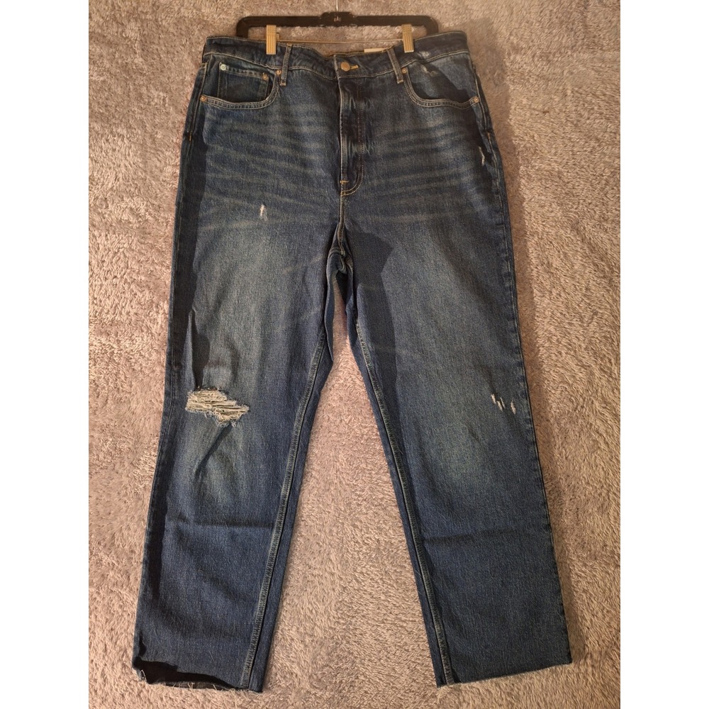 NWT Free Assembly Super High Rise Jeans Women's 18 Straight Distressed Ripped